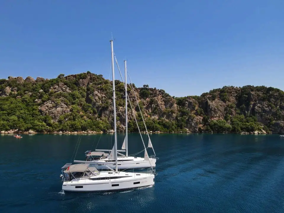 Bavaria C42 Sorores in Marmaris, Albatros Marina