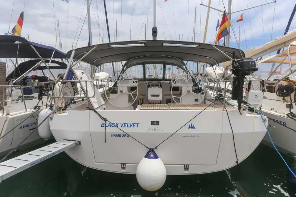 Bavaria C45 Black Velvet in Corfu, Gouvia Marina