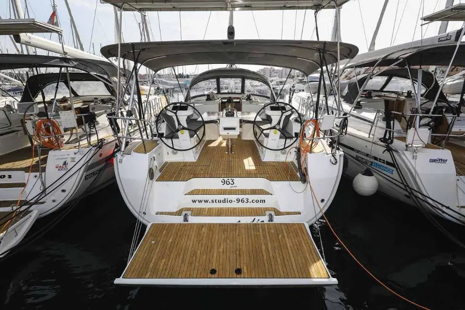 Bavaria Cruiser 46 Style Studio 963 in Marina Kornati, Biograd