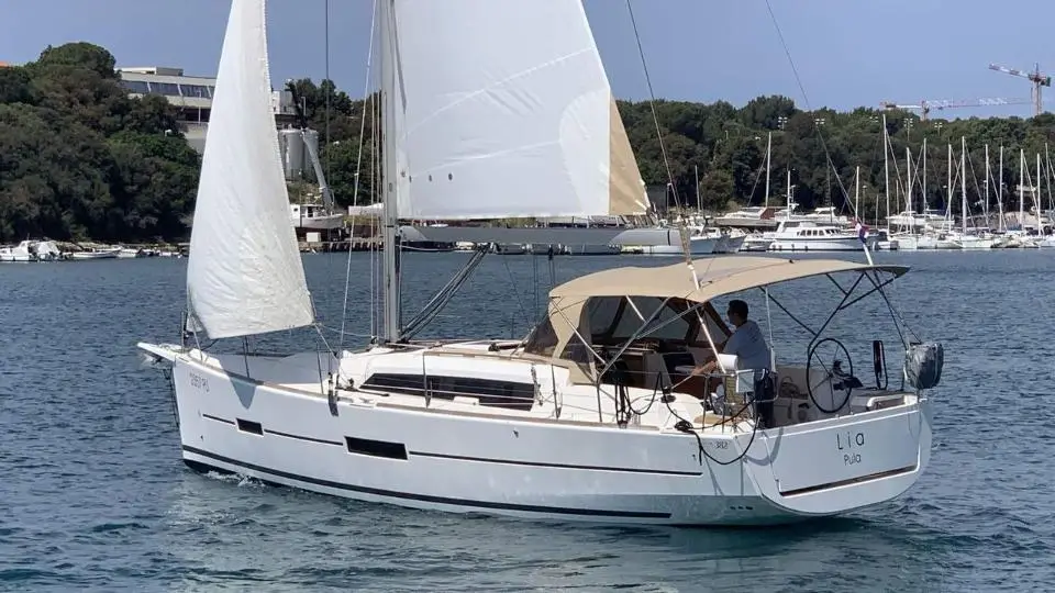 Dufour 382 GL - 2 cab. – Lia, Charteryacht in Barth, Yachtwerft Ramin