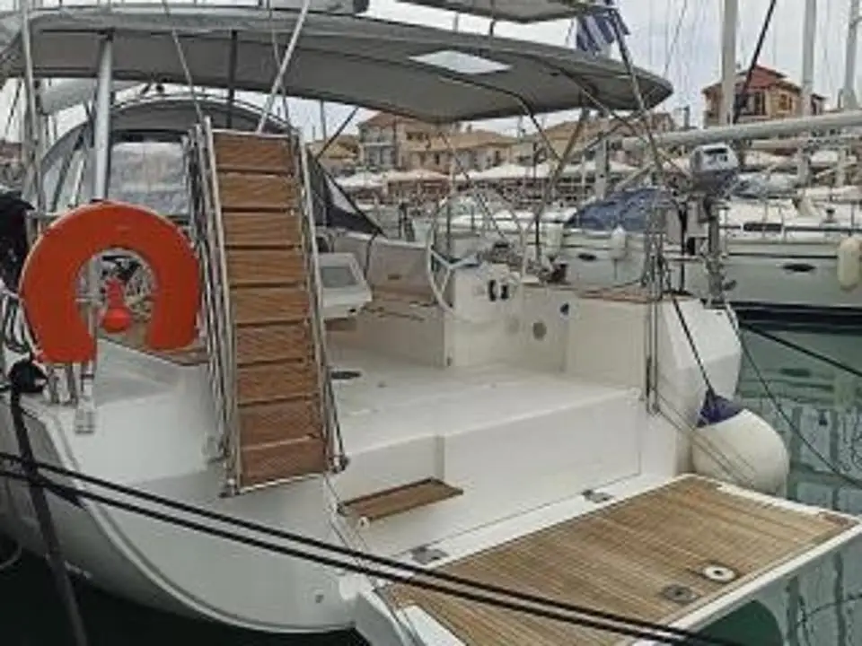 Bavaria C45 Nutmeg in Lefkas main port