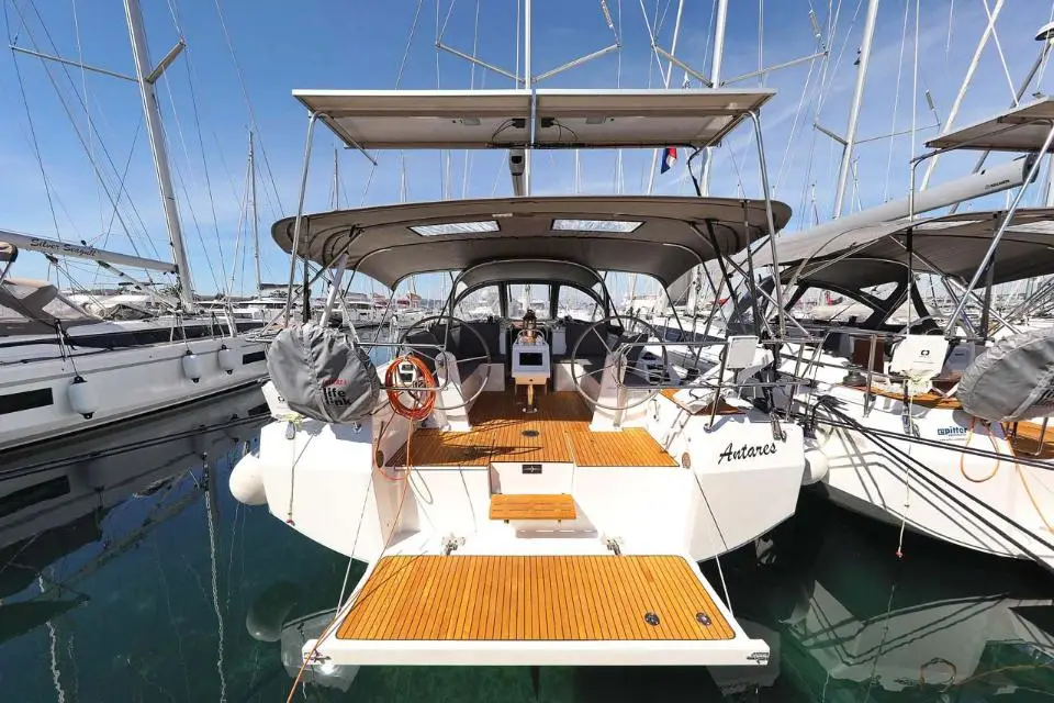 Bavaria C42 Style Antares in Marina Kornati, Biograd