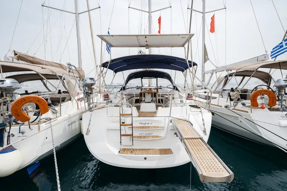Jeanneau 53 Regina V in Lavrion, main port