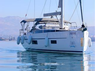 Bavaria C50 Holiday Size Matters