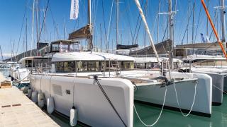 Lagoon 39 Deep Blue