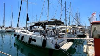 Oceanis 51.1 - 5 + 1 cab. | Black Swan | Athens, Alimos marina