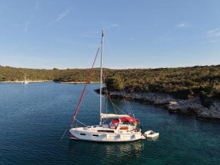 Oceanis 35 Gaston in ACI Marina Split