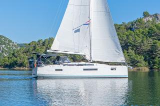 Sun Odyssey 410 - 3 cab. | First Date | ACI Marina Skradin