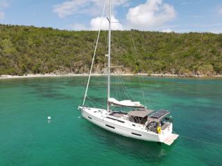 Dufour 530 - 4 + 1 cab. | Fat Bottom Girl | BVI, Tortola, Ritter House Marina