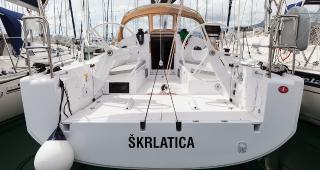 Elan E3 Škrlatica in Marina Kastela