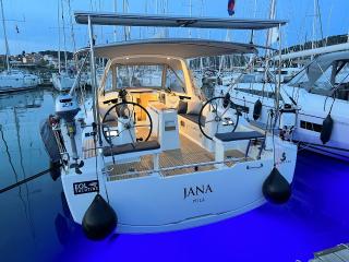 Oceanis 38.1 Jana
