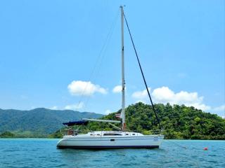 Catalina 375 | Vag Alame | Phuket, Yacht Haven Marina