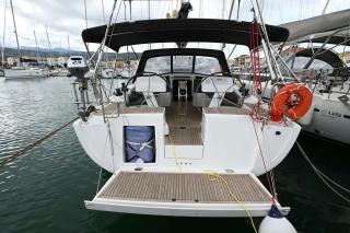 Hanse 458 | Foxtrot | Lefkas main port