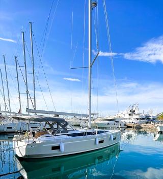 Bavaria C42 | Christos | Athens, Alimos marina
