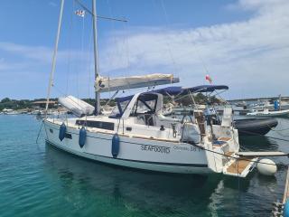 Oceanis 38.1 | Illuminating | Golfo Aranci Marina Dell’Isola