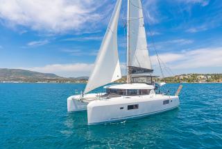 Lagoon 42 - 4 + 2 cab. | Aurora | Preveza Main Port