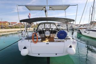 Bavaria C42 | Summertime | Marina Pirovac