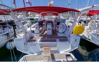 Oceanis 38.1 Cvita in ACI Marina Split