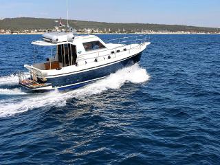 Adria 1002 Vektor Vella
