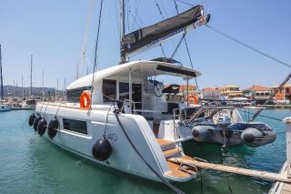 Lagoon 40 - 4 + 2 cab | Deva | Lefkas main port