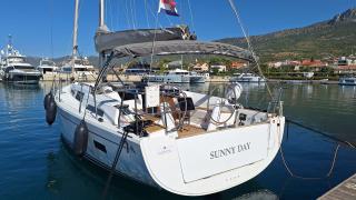 Hanse 388 Sunny Day