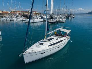 Bavaria Cruiser 37 - 3 cab. | Athene | Lefkas main port