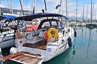 Bavaria Cruiser 37 Šešula in Marina Kastela