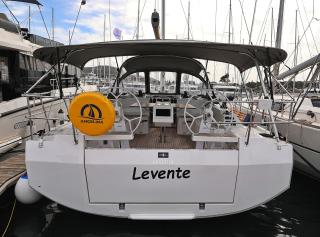 Bavaria C42 | Levente | ACI Marina Vodice